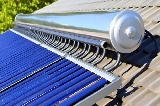 Solar water heater system